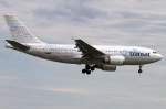 Air Transat, C-GLAT, Airbus, ...  Kurt Greul 06.12.2011