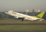 Air Baltic B 737-53S YL-BBE beim Start in Berlin-Tegel am ...