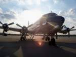 Douglas Aircraft Company Eine Douglas DC-6 mit Red Bull-Lackierung auf den Hamburg Airportdays am 16.09.07.