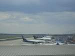 koln-bonn-cgn Luftfahrt - Flotte von MAERSK und UPS im K�ln Bonner Flughafen.
(12.04.2008)