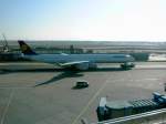 A340 -600 der Lufthansa in Fra am 05.02.05.  ...