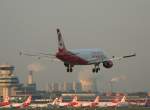 Air Berlin A 320-214 D-ABFA kurz vor der Landung in ...