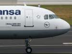 dusseldorf-dus Lufthansa, D-AIPK 'Wiesbaden', Airbus, A 320-200 (Bug/Nose), 13.11.2011, DUS-EDDL, D�sseldorf, Germany 
