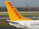 dusseldorf-dus Pegasus Airlines, TC-AAS 'Dilara', Boeing, 737-800 wl (Seitenleitwerk/Tail), 13.11.2011, DUS-EDDL, D�sseldorf, Germany 