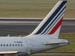 dusseldorf-dus Air France, F-GUGE (neue AF-Lackierung), Airbus, A 318-100 (Seitenleitwerk/Tail), 13.11.2011, DUS-EDDL, D�sseldorf, Germany