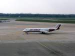 Eine Fokker 100 von Air Berlin in Hamburg am 08.04.07 ... Eine Fokker 100 von Air Berlin in Hamburg am 08.04.07 ...