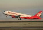 Air Berlin A 320-214 D-ABDW beim Start in Berlin-Tegel am ...
