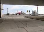 berlin-schonefeld-sxf Flughafen Berlin-Sch�nefeld, Blick zum Germanwings-Flugzeug mit T-Mobile-Werbung, Foto von 2006