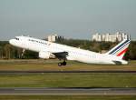 Air France A 320-214 F-GKXZ beim Start in Berlin-Tegel am ...