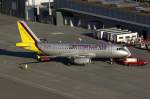 Germanwings, D-AGWN, Airbus, A319-132, 09.10.2011, FDH, Friedrichshafen, Germany


  ...