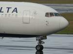 Delta Airlines, N154DL, Boeing, ...  Wolfgang Kleuser 18.02.2012