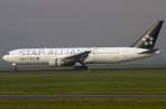United Airlines, N12114, Boeing, B757-224, 29.10.2011, AMS, Amsterdam, Netherlands 





 ...