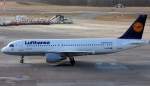 Lufthansa,D-AIZH,(c/n 4363),Airbus A320-214,19.02.2012,HAM-EDDH,Hamburg,Germany   ...