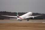 Emirates,A6-EBQ,(c/n 33863),Boeing 777-36N(ER),23.02.2012,HAM-EDDH,Hamburg,Germany  ...  Henryk Konrad 24.02.2012