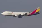 Asiana, HL7616, Boeing, B747-446F-SCD, ...  Kurt Greul 26.02.2012