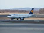 Lufthansa A320 200 D-AIPB ...  David Sardi 26.02.2012