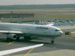Airbus A340-300 der Lufthansa in Frankfurt am 03.09.05  ...