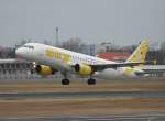 Sky Airlines A 320-211 ...  Frank Maczkowicz 27.03.2012