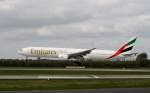 Emirates, Boeing 777-31H (ER),A6-EMP, ...  Dirk Th�nnessen 01.04.2012