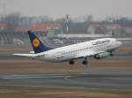Lufthansa B 737-330 D-ABEN ...  Frank Maczkowicz 08.04.2012
