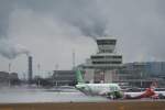 Sky Airlines A 320-211 ...  Frank Maczkowicz 18.04.2012