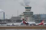Helvetic Airways Fokker 100 ...  Frank Maczkowicz 20.04.2012