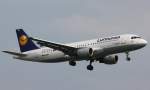 Lufthansa,D-AIPF,(c/n 083),Airbus A320-211,20.04.2012,HAM-EDDH,Hamburg,Germany  ...  Henryk Konrad 20.04.2012