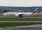 B 777-300, A6-ECL Emirates, ...  Rolf Reinhardt 21.04.2012