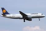 Lufthansa, D-AIQS, Airbus, A320-211, ...  Kurt Greul 24.04.2012