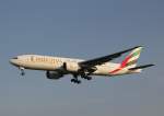 Boeing 777-200LA ...  Frank Krause 02.05.2012