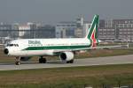 Alitalia, EI-IXB ...  Wolfgang Kleuser 21.05.2012
