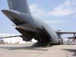 berlin-schonefeld-sxf Hintere Ladeklappe einer C5 Galaxy. 
Aufgenommen auf der ILA 2008.