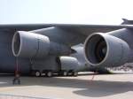 berlin-schonefeld-sxf Treibwerksansicht einer C5 Galaxy.