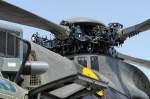 ILA Detail eines Hubschrauber Rotorblatt Verstellmechanismus. Verdammt viele Hydraulik Leitungen an diesem MK 41 SEA KING Hubschrauber.   Foto: ILA 2008, 30.05.2008 