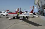 ILA Cirrus SR22 GTS aus den USA. Eine Besonderheit kann man bei diesem Flugzeug ordern. Ein Rettungssystem das das gesamte Flugzeug bei einem Absturz an einem Fallschirm sicher zur Erde gleiten l��t. Foto: ILA 2008, 30.05.2008