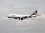 Eine Boeing 747 der Lufthansa bei der Landung in Frankfurt ... Eine Boeing 747 der Lufthansa bei der Landung in Frankfurt ...