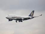 Eine Boeing 747 des Star Alliance Mitglieds Singapore Airlines bei ...