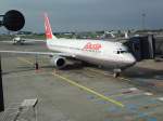Die 737-800 der Lauda ...  Mathias Schwertfeger 27.08.2008