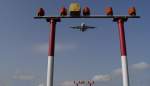 Ein Jumbolino (BAe 146) im Anflug auf 08L in Berlin-Tegel ...