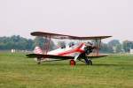 Focke Wulf FW-44 Stieglitz Diese Focke Wulf FW-44 Stieglitz macht sich auf den Weg zum Start zu einem Rundflug bei den Flugtagen L�beck am 27.09.08 auf dem Flughafen L�beck Blankensee.