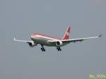 LTU; D-ALPF. Flughafen D�sseldorf. ...  Robert Viktor 19.02.2009