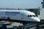 B757-200 der Icelandair  ...  x y z 06.04.2009