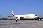 Boeing 777 der Emirates ...  Rolf Reinhardt 17.04.2009
