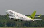 Air Baltic B 737-33A ...  Frank Maczkowicz 03.05.2009