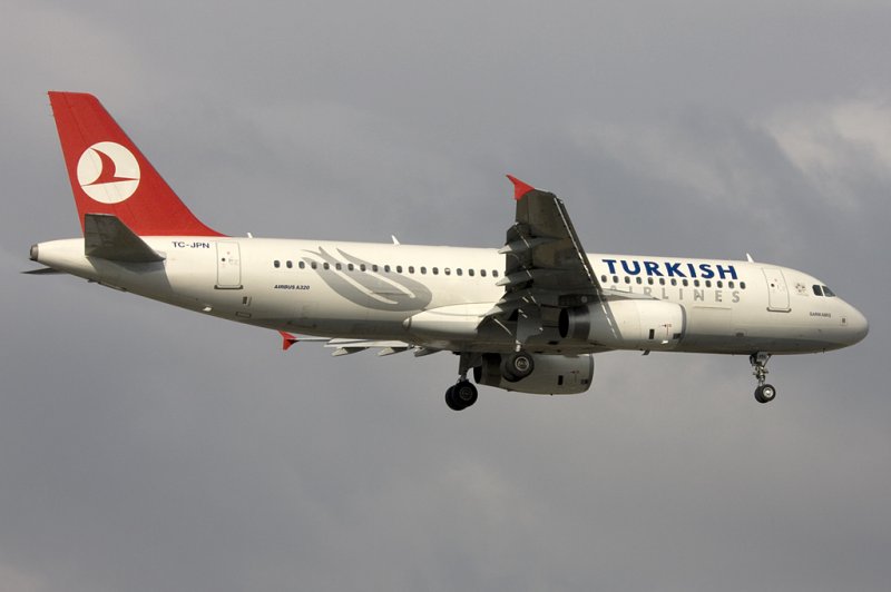 Turkish Airlines, TC-JPN, Airbus, A320-232, 14.02.2009, GVA, Geneve, Switzerland