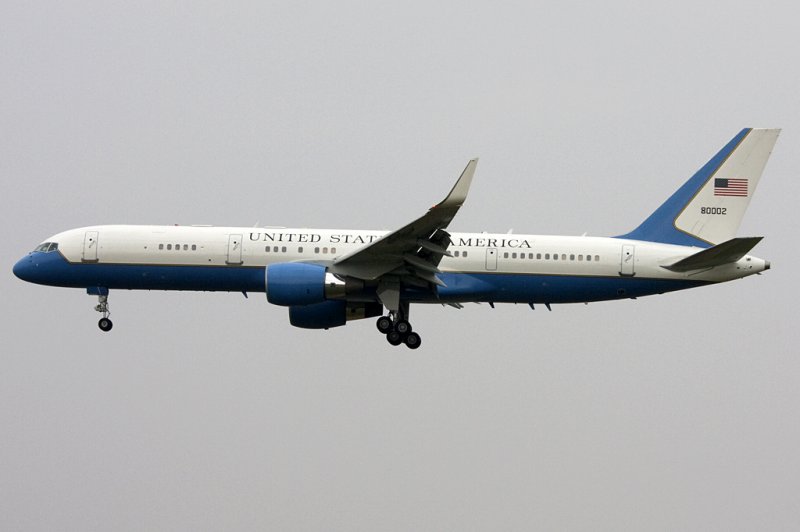 USA - Air Force, 98-0002, Boeing, B757-2G4, 03.04.2009, LHA, Lahr, Germany 

