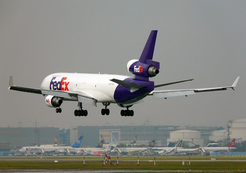 Whatever it takes...FedEx MD 11 im Anflug auf Frankfurt. Das Bild stammt vom 08.11.2008