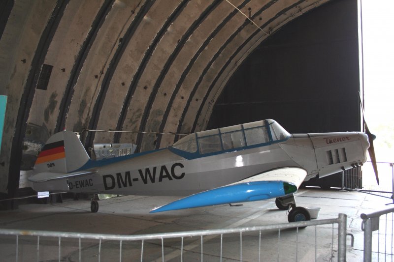 Zlin Z-126 DM-WAC(D-EWAC) im Luftfahrtmuseum Finow bei Eberswalde am 21.07.2007