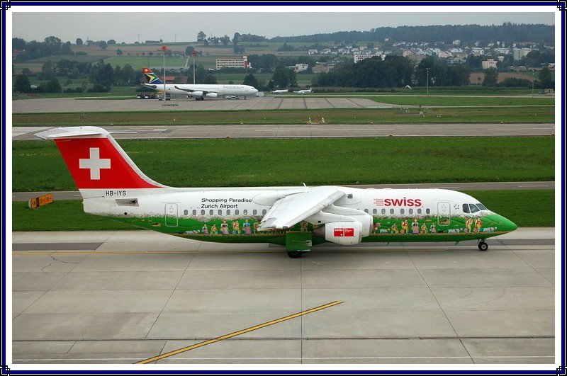 Swiss International Air Lines, HB-IYS, BAE Systems Avro 146-RJ 100.
