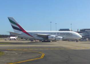 Emirates, Airbus A 380, A6-EUT, Sydney Int.